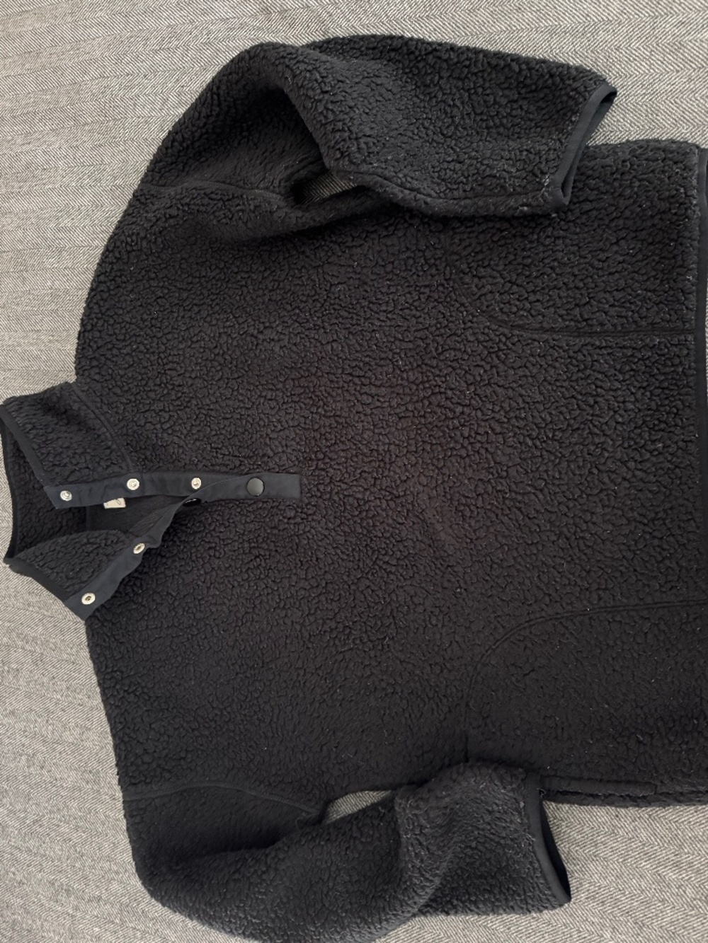 JCREW, SNUGGLY AND WARM, A COZY  BLACK FLEECE - 1/4 SNAP PULLOVER W/ TWO POCKETS
